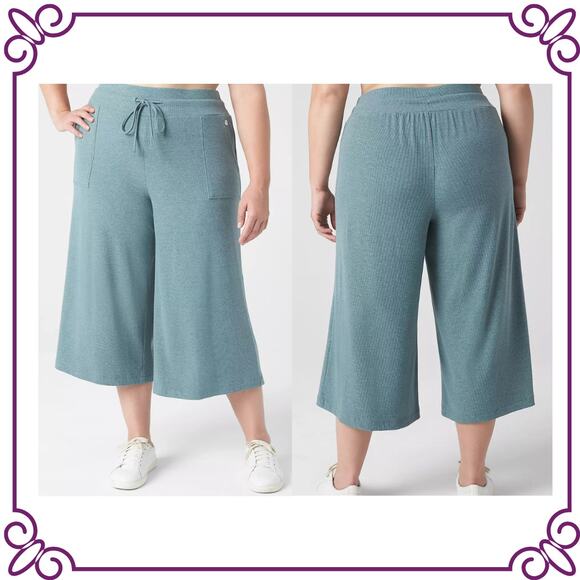 LIVI Mid Rise Rib Knit Capri Wide Leg Sage Green Size 14 / 16 - Picture 2 of 10